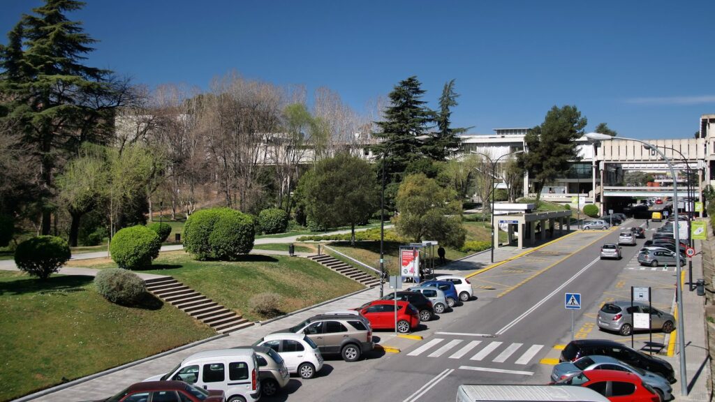 Campus de la UAB en Bellaterra — imprimir y encuadernar tesis doctoral en la UAB