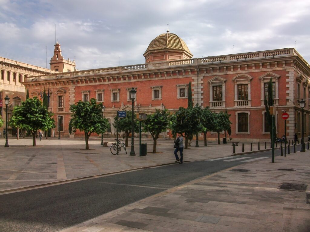 Edificio histórico de La Nau, Universitat de València — imprimir y encuadernar tesis en Valencia